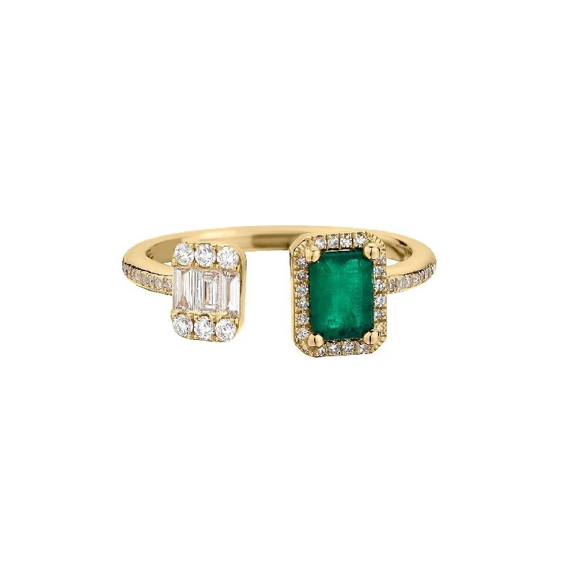 vintage-inspired engagement rings-EMERALD & BAGUETTE DIAMOND RING