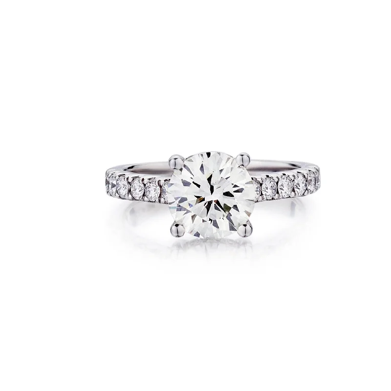 women’s cushion-cut diamond engagement rings-Round Brilliant Cut Diamond Ring