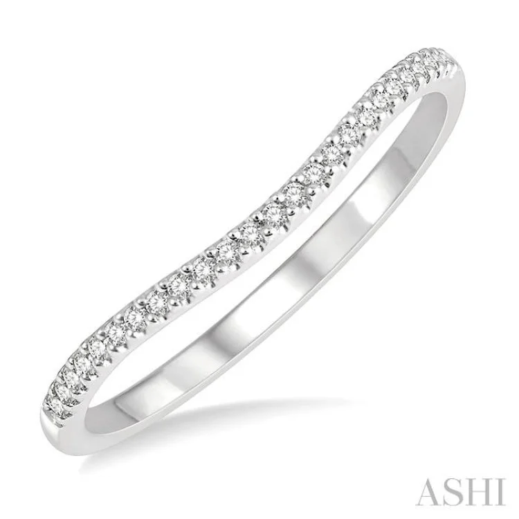 women’s sterling silver rings-1/10 Ctw Arched Center Round Cut Diamond Wedding Band in 14K White Gold