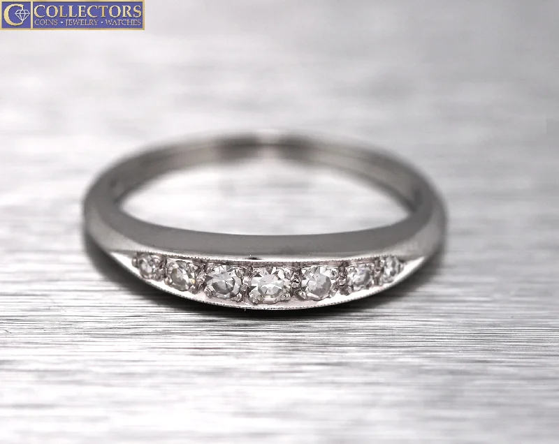 platinum diamond engagement rings-Lovely Ladies Estate Platinum 0.16ctw Diamond Ring