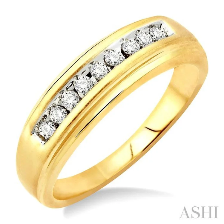 luxury rings for women-1/6 Ctw Round Diamond Men's Ring in 10K Yellow Gold