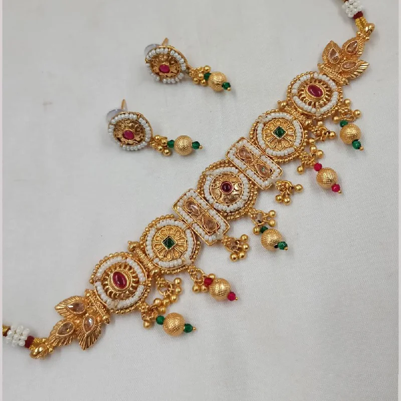 gold pendant necklaces for women-Padmawati Bangles Gold Plated Kundan Stone And Pearls Choker Necklace Set