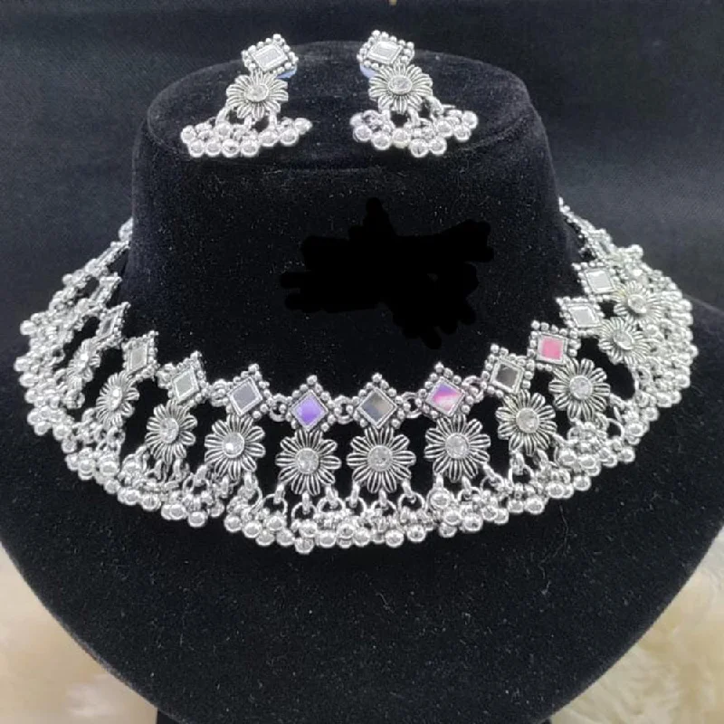 luxury diamond necklaces for women-Manisha Jewellery Oxidised Choker Necklace Set